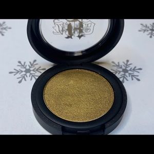 Kay Von D Metal Crush eyeshadow THRASHER